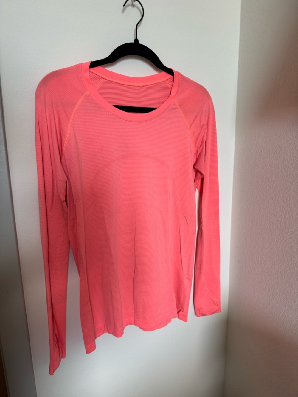 Lululemon Swiftly Tech Long Sleeve shirt 2.0, hip length